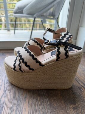 Woven Espadrille Wedge Sandals - Pink with Black Trim